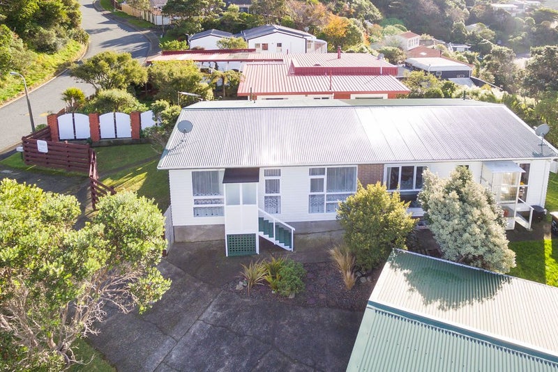 6 Downing Street, Crofton Downs, Wellington - Carousel 1