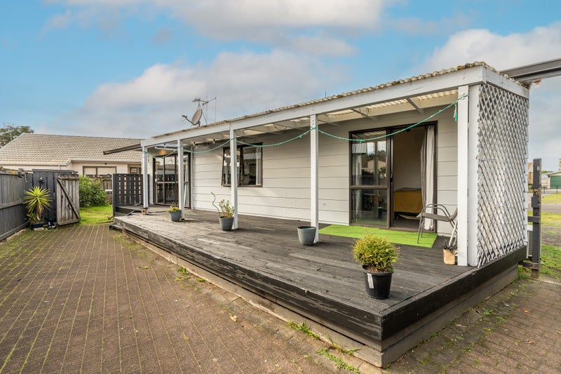 12 Kentucky Crescent, Nawton, Hamilton - Carousel 2