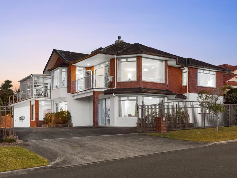 12 Aurora Avenue, Welcome Bay, Tauranga - Carousel 1