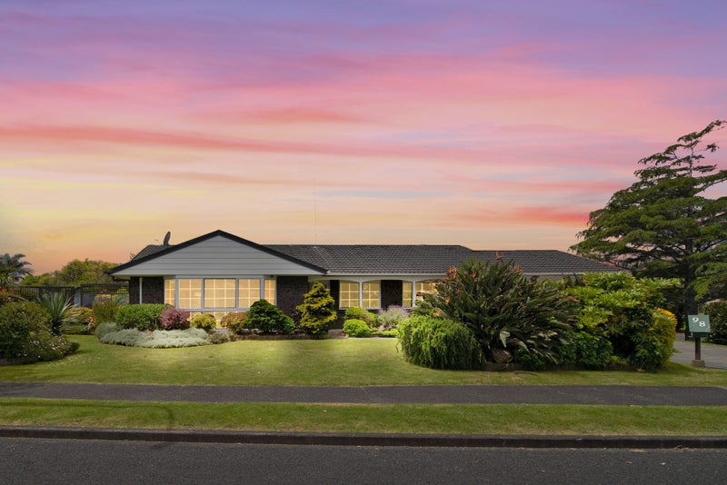 98 Walter Strevens Drive, Conifer Grove, Takanini - Carousel 2