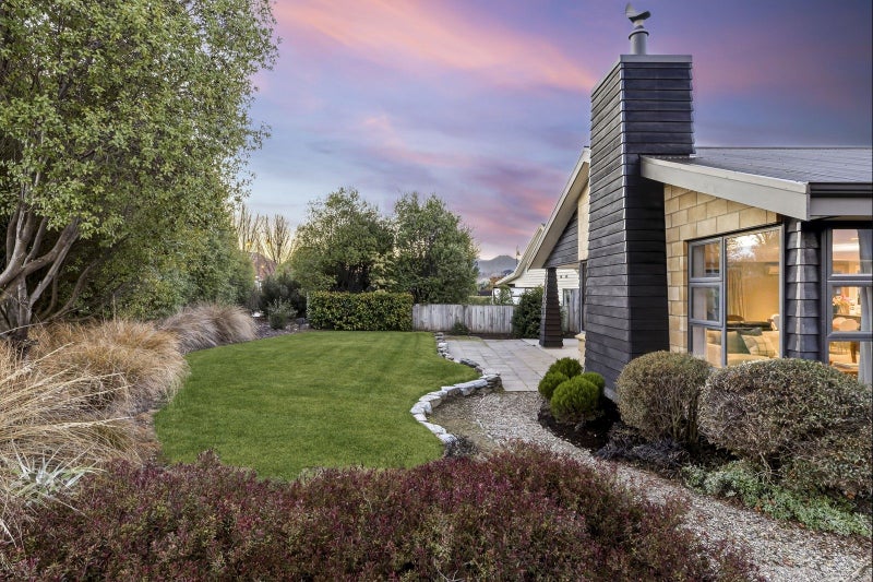 74 Mount Iron Drive, Wanaka - Carousel 2