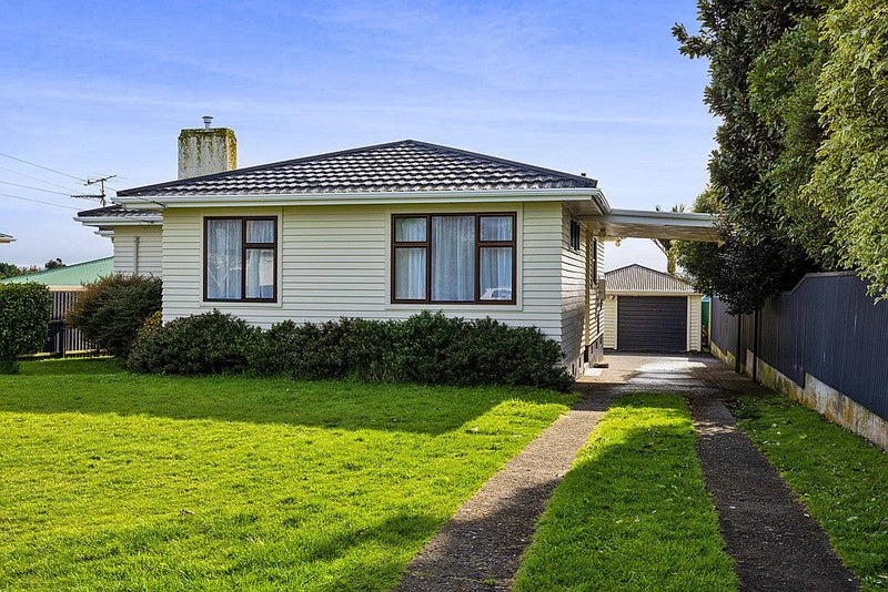 6 Glasgow Street, Hawera - Carousel 1