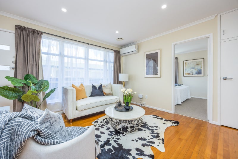 10/38 Tawa Road, Onehunga, Auckland - Carousel 2