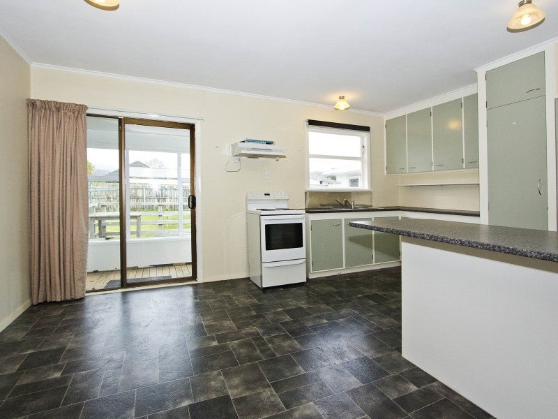 7 Ashforth Street, Wainuiomata, Lower Hutt - Carousel 2