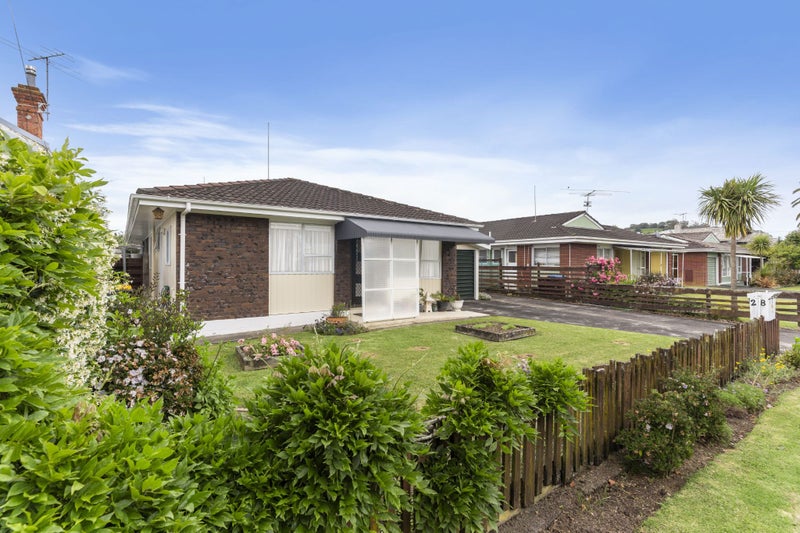 1/28 Coyle Street, Sandringham, Auckland - Carousel 2