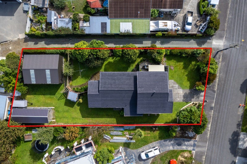 4 Huia Street, Waikawa, Picton - Carousel 2