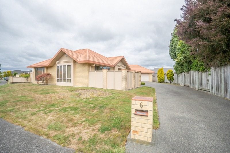 6 Madison Avenue, Milson, Palmerston North - Carousel 1