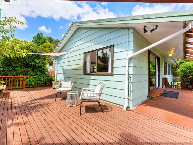 25 Gentian Street, Timberlea, Upper Hutt - Carousel 2