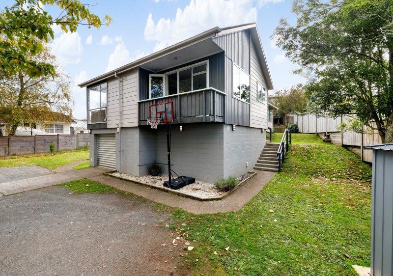 44 Morrow Avenue, St Andrews, Hamilton - Carousel 1