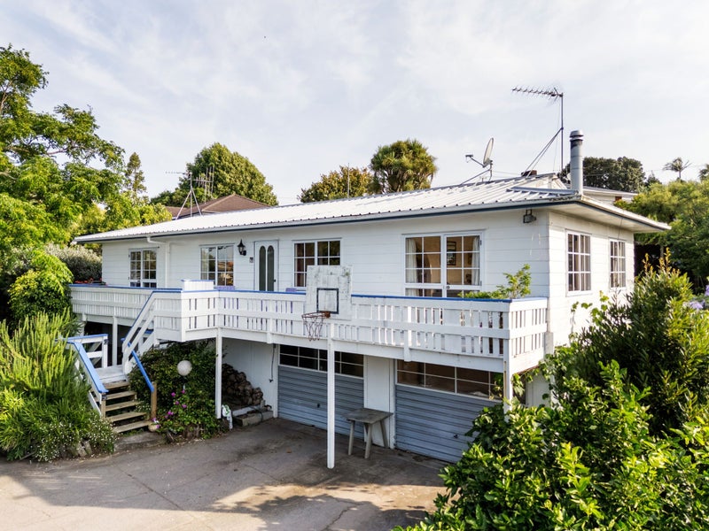 38 Velma Crescent, Nawton, Hamilton - Carousel 2