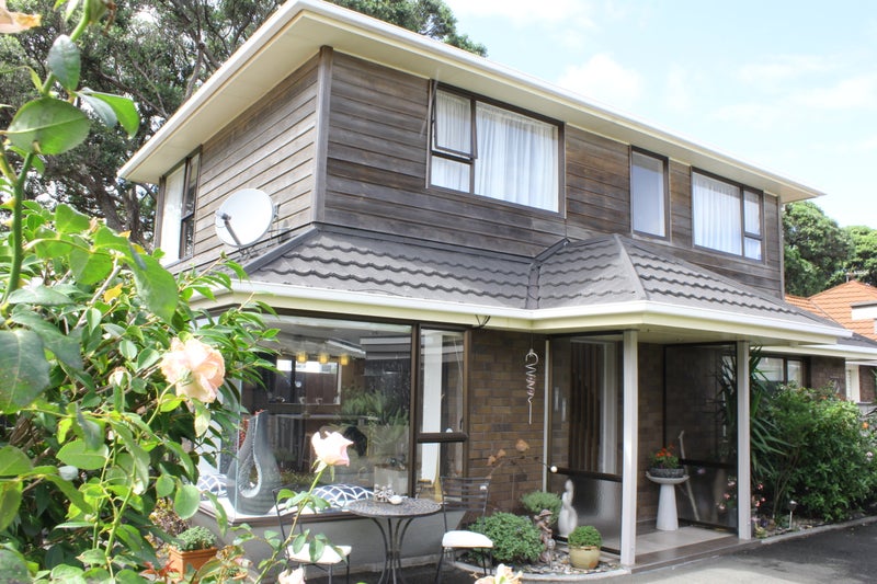 1/52 Britannia Street, Petone, Lower Hutt - Carousel 1