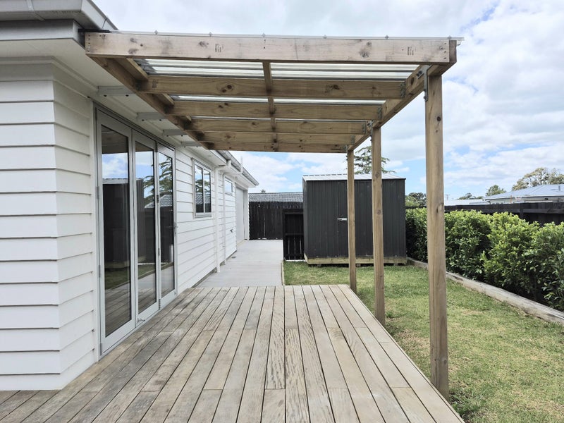 8 Bell Road, Beachlands, Auckland - Carousel 2