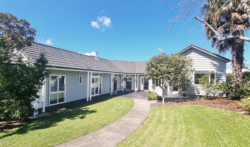 5 Ashmore Crescent, Warkworth, Warkworth - Carousel 1