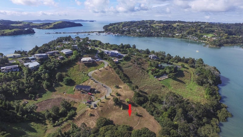 22 Green Road, Warkworth - Carousel 1