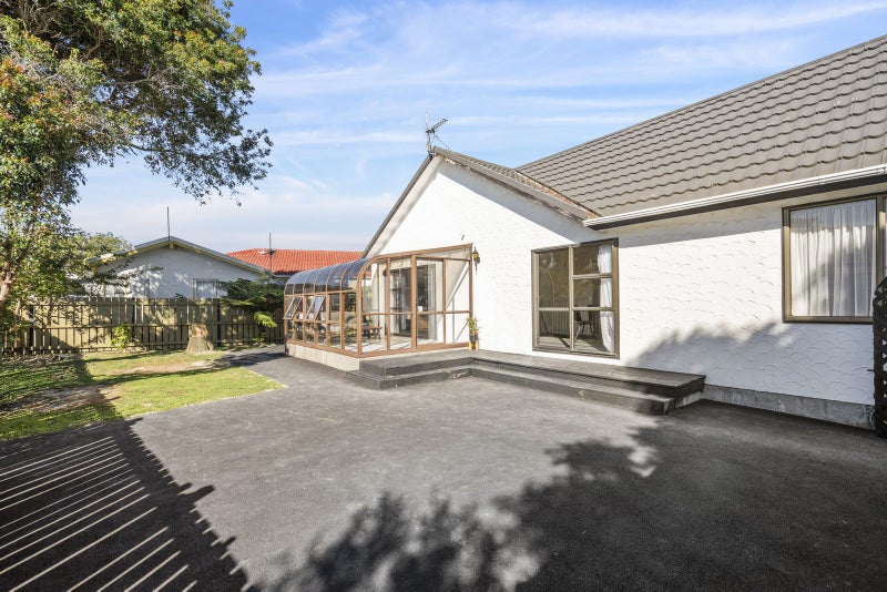 10 Mcenroe Grove, Naenae, Lower Hutt - Carousel 2