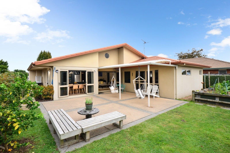 19 Strathmore Drive, Rototuna, Hamilton - Carousel 1