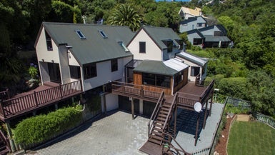 8 Valencia Lane, Mount Pleasant, Christchurch - Carousel 1