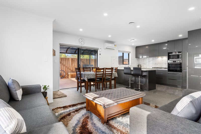 22A Survila Street, Takanini, Auckland - Carousel 2