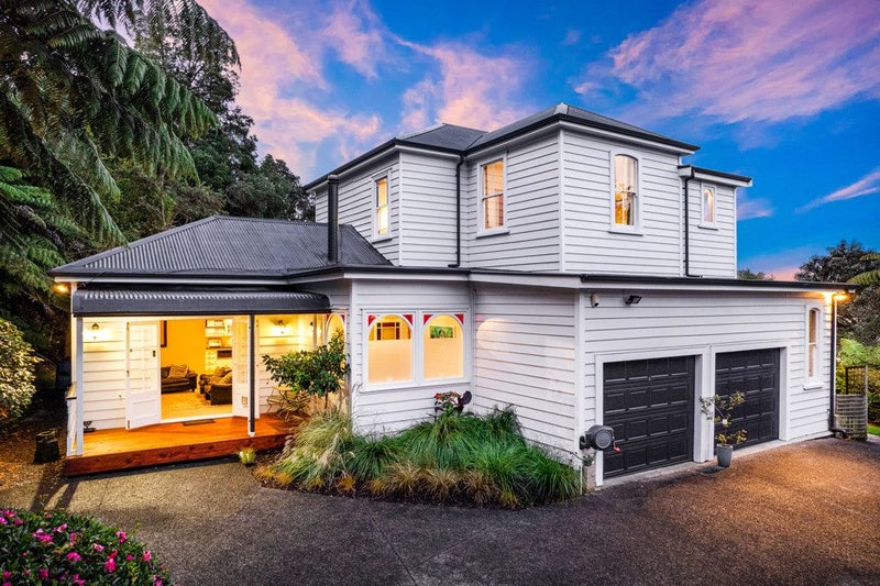 8 Kellys Road, Oratia, Auckland - Carousel 2