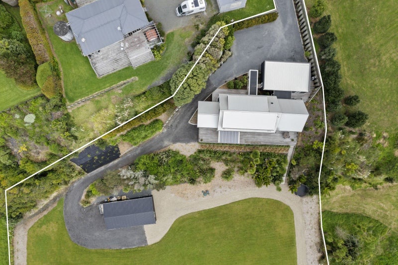 369 Clifton Road, Howick - Carousel 20