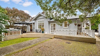 1 Patterson Street, Sandringham, Auckland - Carousel 1