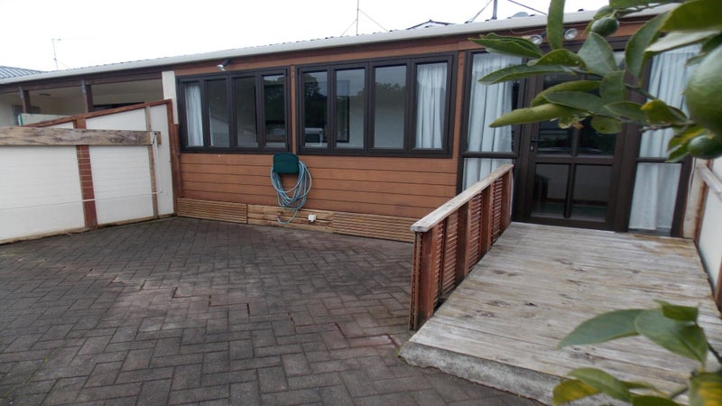 7C SCHOOL RD, PLIMMERTON, PORIRUA - Carousel 2