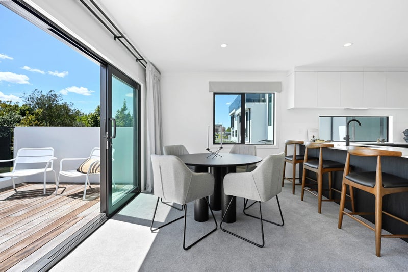 5/1 Palmerston Street, Hamilton Central, Hamilton - Carousel 1