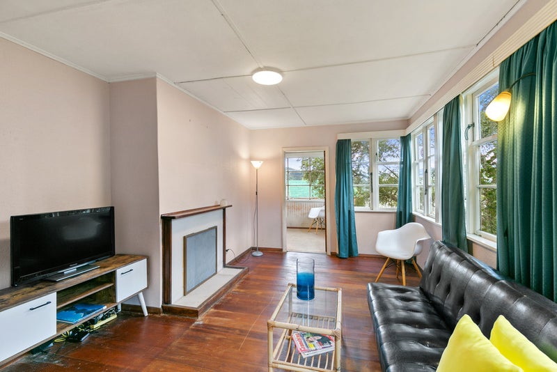 53 Wilkie Crescent, Naenae, Lower Hutt - Carousel 2