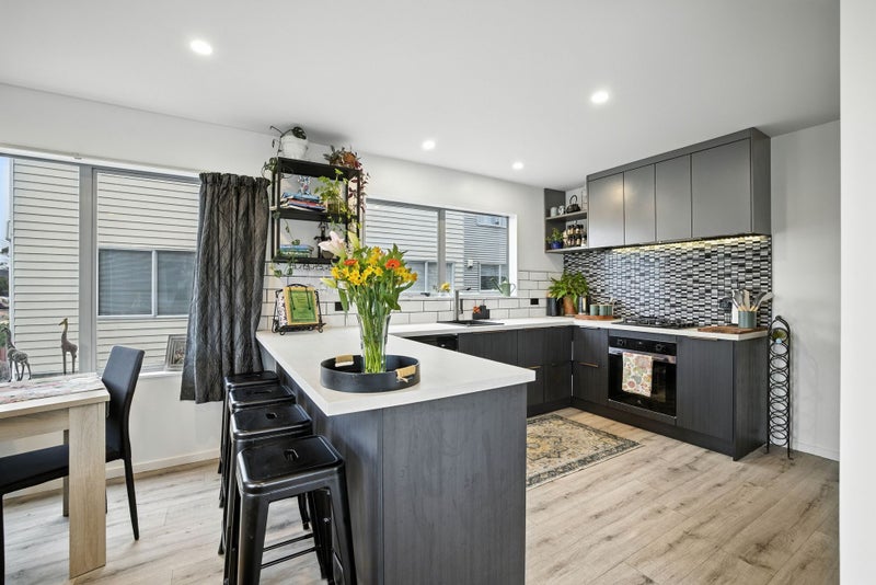 1/443 Hereford Street, Linwood, Christchurch - Carousel 1