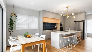 261B Glenfield Road, Hillcrest, Auckland - Carousel 1