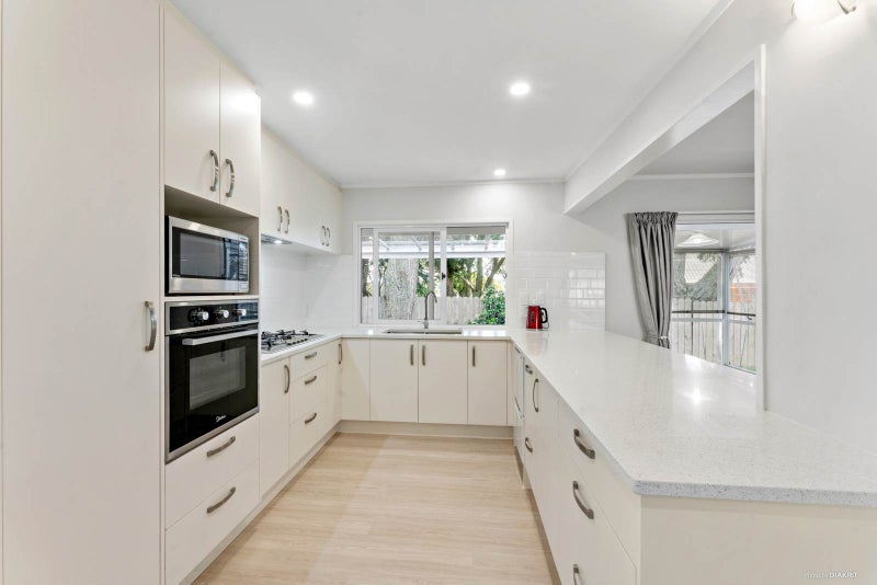 69 Kuripaka Crescent, The Gardens, Auckland - Carousel 2