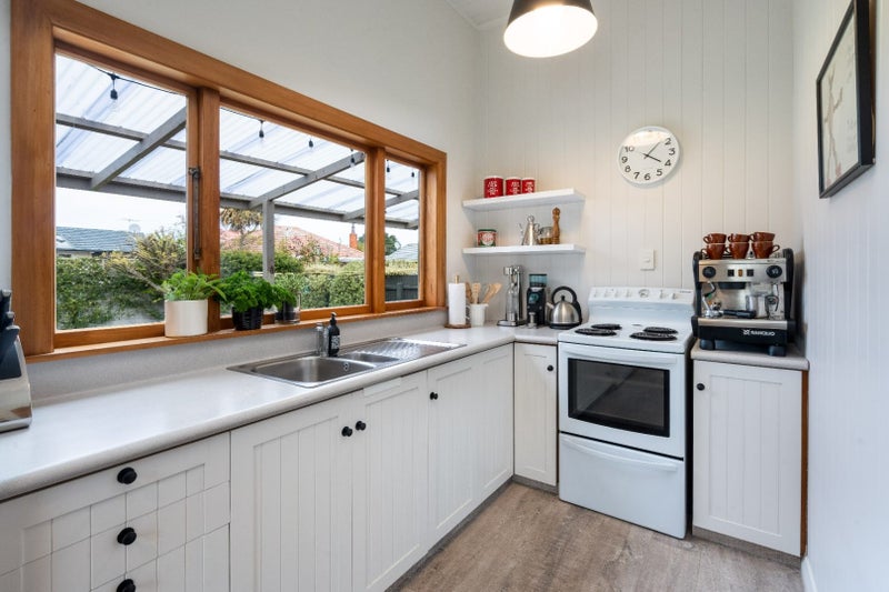 20 Coughtrey Street, Saint Clair, Dunedin - Carousel 14