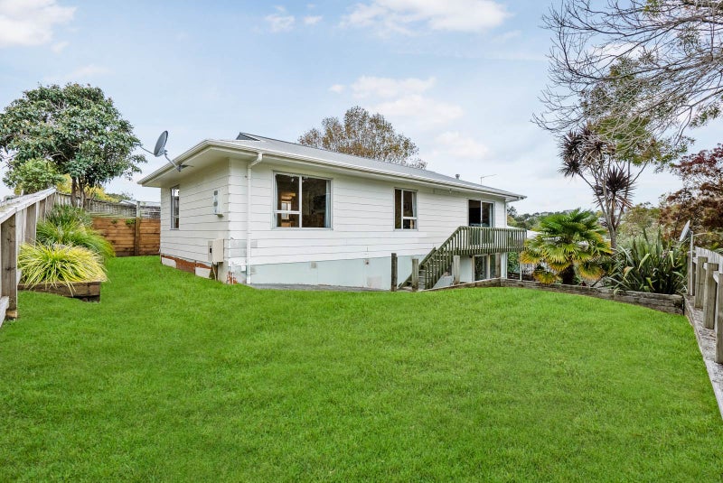 3 Hatfield Heights, Hatfields Beach, Orewa - Carousel 2
