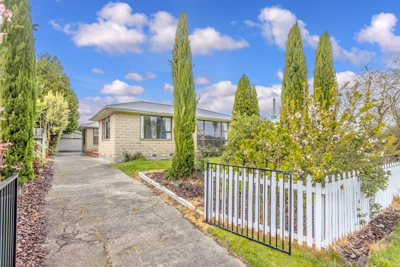 40 Kathleen Crescent, Hornby, Christchurch - Carousel 1