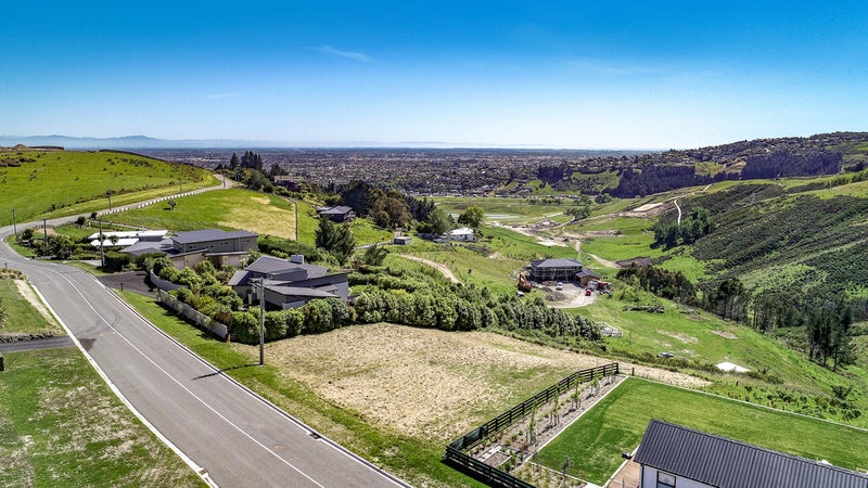 335D Worsleys Road, Cracroft, Christchurch - Carousel 1