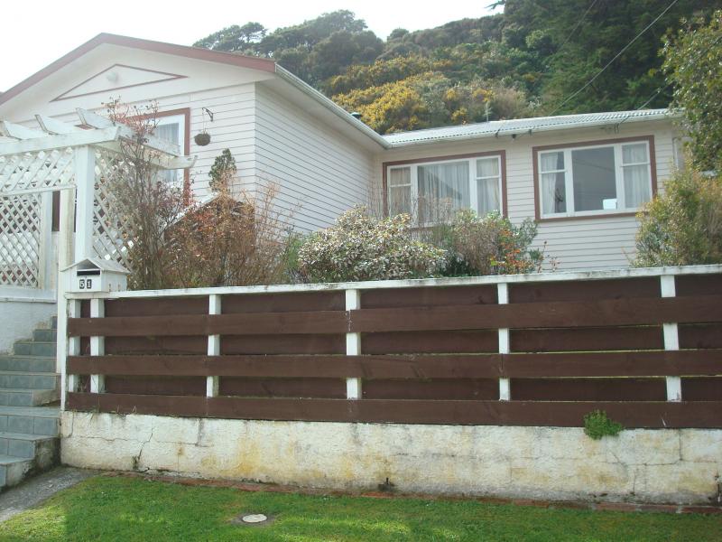 51 Petrie Street, Wainuiomata, Lower Hutt - Carousel 2