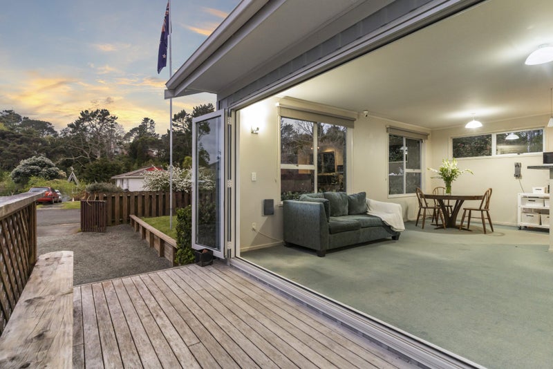 47 Castleton Street, Birkdale, Auckland - Carousel 2