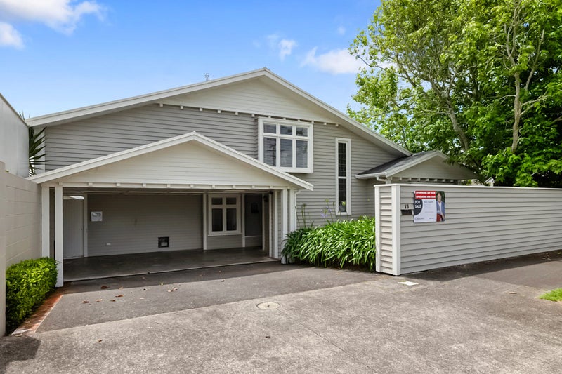 15 Holsworthy Road, Lower Vogeltown, New Plymouth - Carousel 25