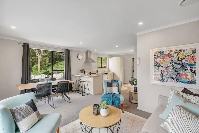 64 Omapere Street, Whitby, Porirua - Carousel 1