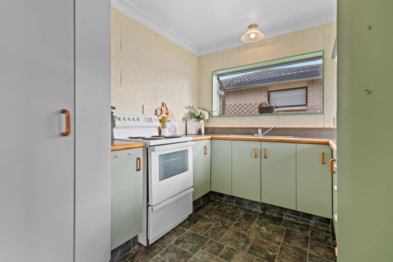 28 Sunvale Place, Gate Pa, Tauranga - Carousel 2