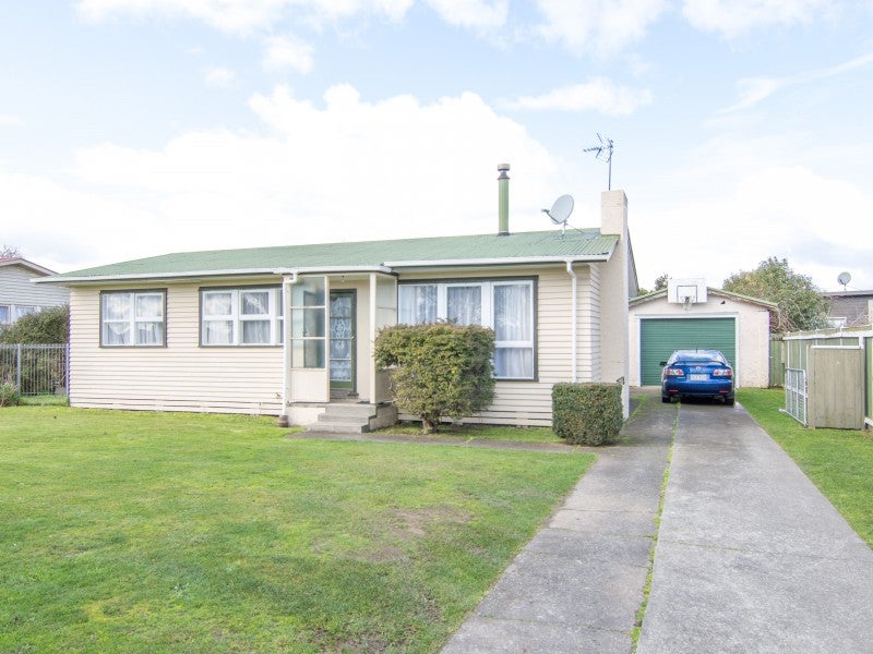 41 Clausen Street, Takaro, Palmerston North - Carousel 13