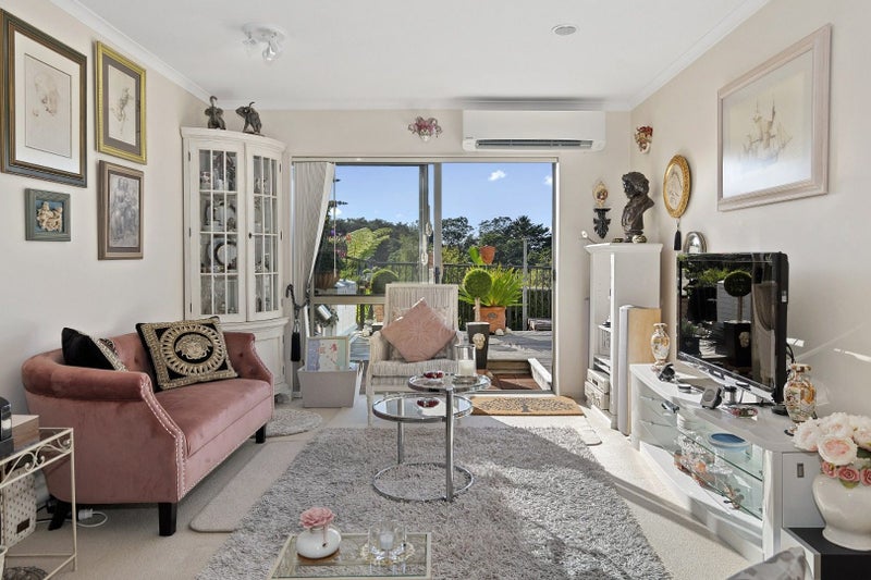 2/41 Manchester Way, Judea, Tauranga - Carousel 1