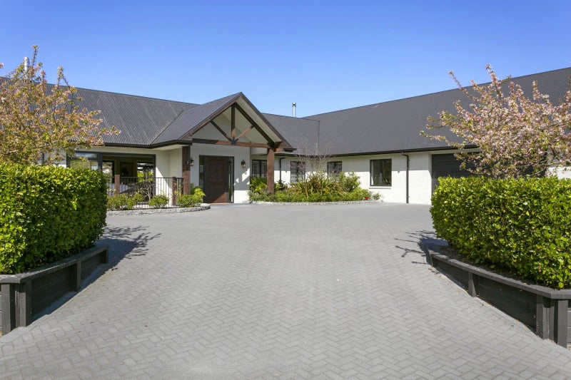 1 Flaxen Way, Kinloch, Taupō - Carousel 26