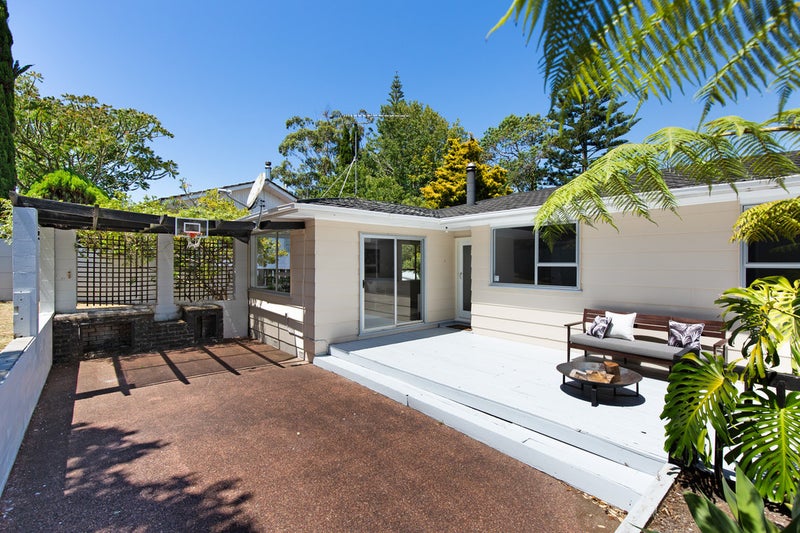 26 Freya Place, Torbay, Auckland - Carousel 2