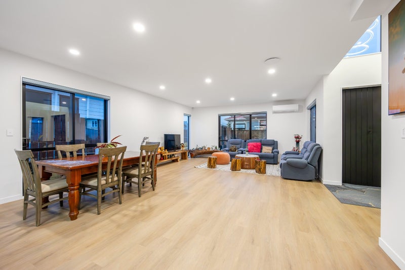 42A Kelwyn Road, Kelston, Auckland - Carousel 2