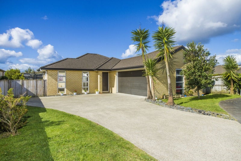 42 Huntington Park Drive, Greenhithe, Auckland - Carousel 1