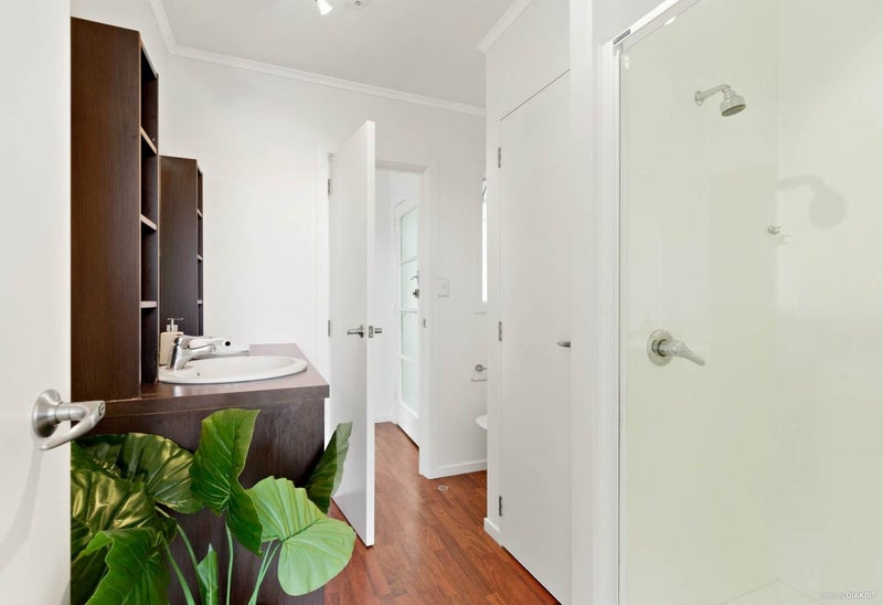 8/11 Sentinel Road, Herne Bay, Auckland - Carousel 7