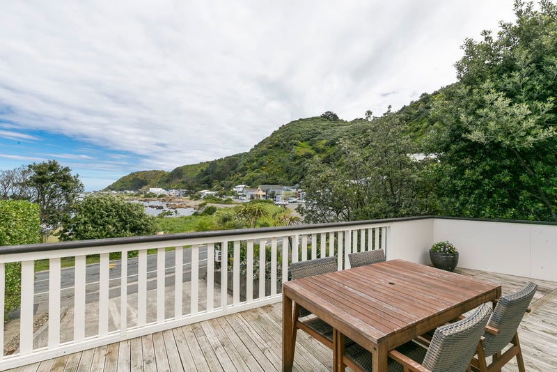 93 Breaker Bay Road, Breaker Bay, Wellington - Carousel 2