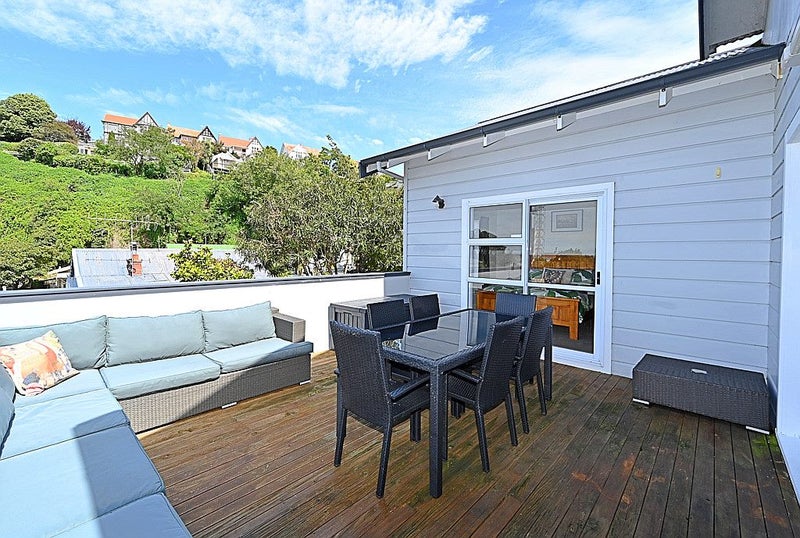 33A Shakespeare Road, Bluff Hill, Napier - Carousel 1