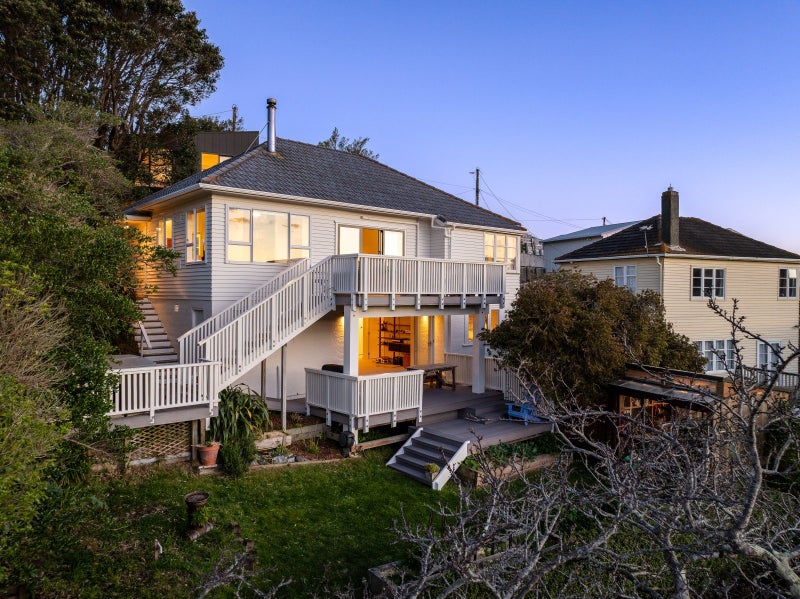 167 Totara Road, Miramar, Wellington - Carousel 1